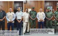 asst.-commissioner-karimbaksh,-three-soldiers-for-training-in-india