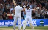 ashes:-england-win-another-headingley-thriller-to-keep-series-alive