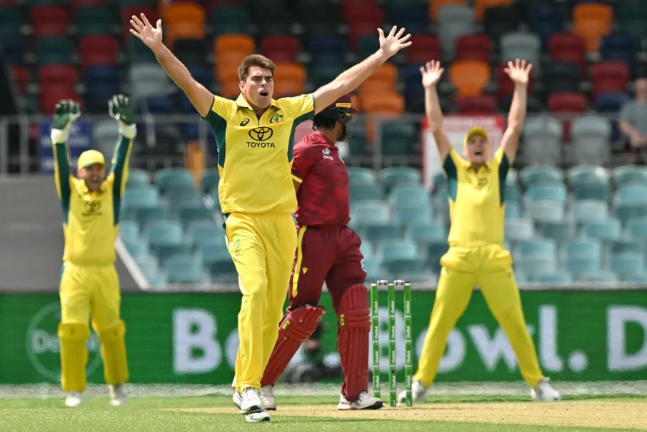 Australia knock off target in 6.5 overs to sweep West Indies in ODI series