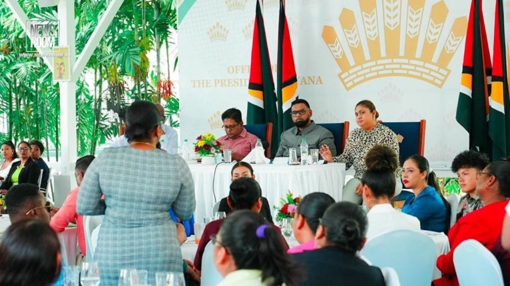 ‘Be fair’- President Ali reminds teachers of positive interventions, promises to improve lives