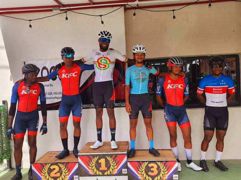 Briton John retains Beacon Café cycling title