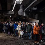 En direct, guerre en Ukraine : plus de 14 millions de personnes ont fui le pays depuis le début de la guerre, selon l’ONU