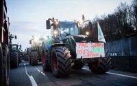 la-commission-europeenne-veut-« alleger-la-pression »-sur-les-agriculteurs