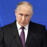 Envoi de militaires en Ukraine : Vladimir Poutine répond à Emmanuel Macron