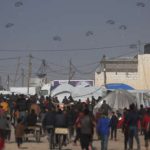 A Gaza, des largages aériens pour soulager la population et soigner l’image des acteurs arabes et internationaux