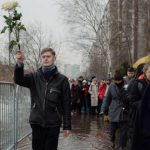 Après les funérailles de Navalny, rester ferme face au durcissement du Kremlin