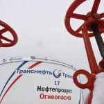 Pétrole : la Russie et l’Arabie saoudite prolongent leurs coupes de production pour doper les cours