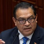Pérou : soupçonné de trafic d’influence, le premier ministre Alberto Otarola démissionne