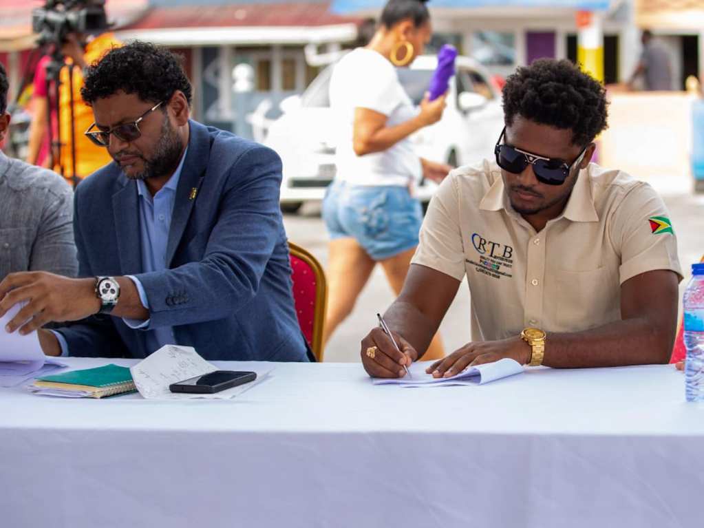 East, West Ruimveldt residents awarded $127M worth in contracts