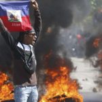 Yanick Lahens, romancière : « Trouver un cran d’arrêt à cette chute dans l’abîme d’Haïti »