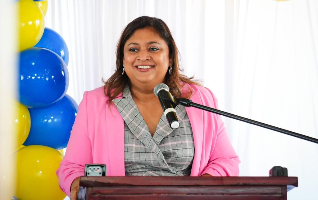 Education Ministry agreed to discuss, not green light 2019 to 2023 salary increases – Manickchand