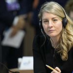 Le Canada décide d’arrêter d’envoyer des armes à Israël