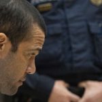 Dani Alves condamné pour viol : la justice espagnole accepte sa remise en liberté moyennant une caution d’un million d’euros