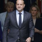 En Irlande, le premier ministre démissionnaire, Leo Varadkar, laisse des dossiers brûlants à ses successeurs