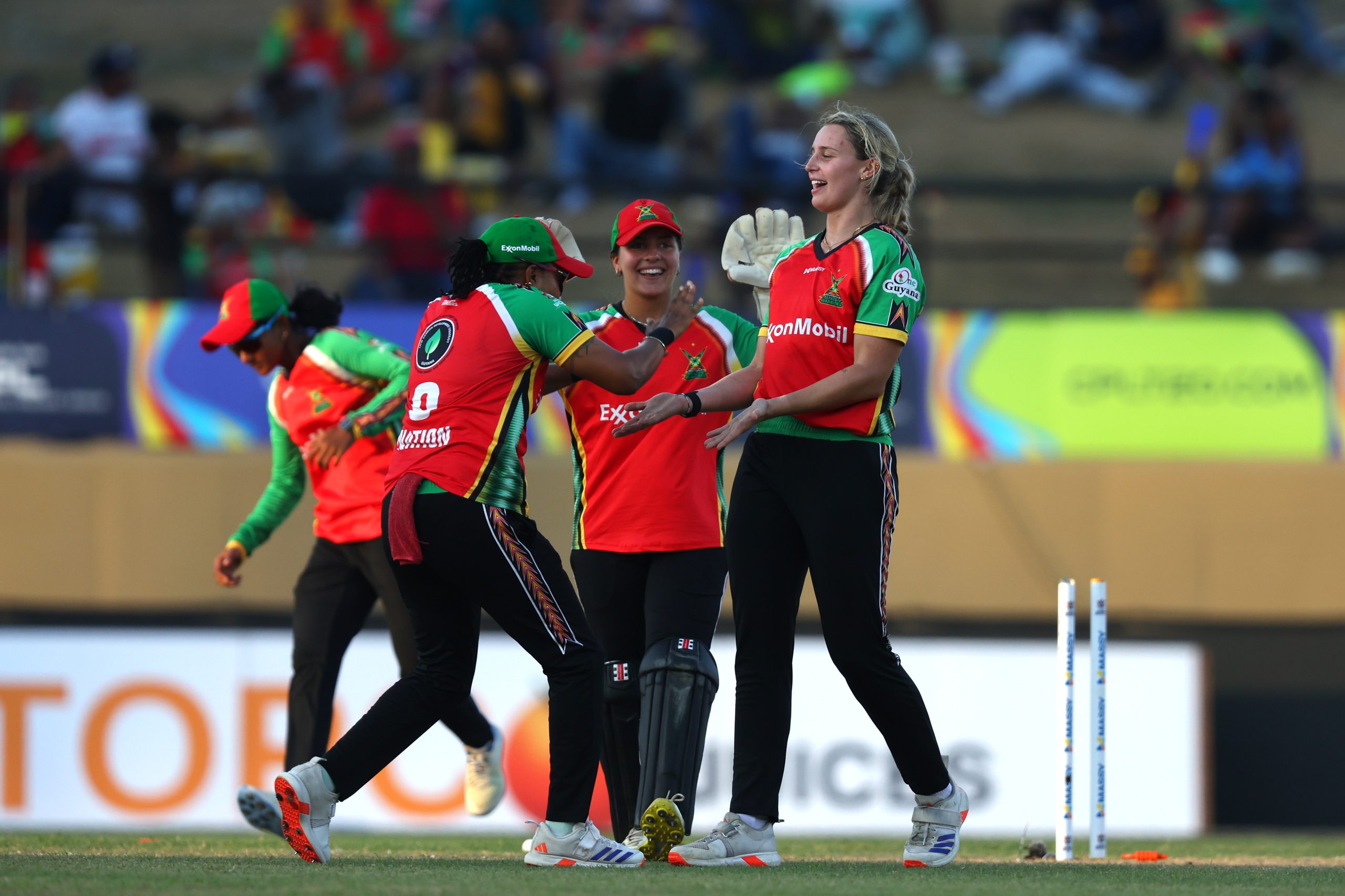 Penfold, Taylor steer Amazon Warriors to Women’s CPL final