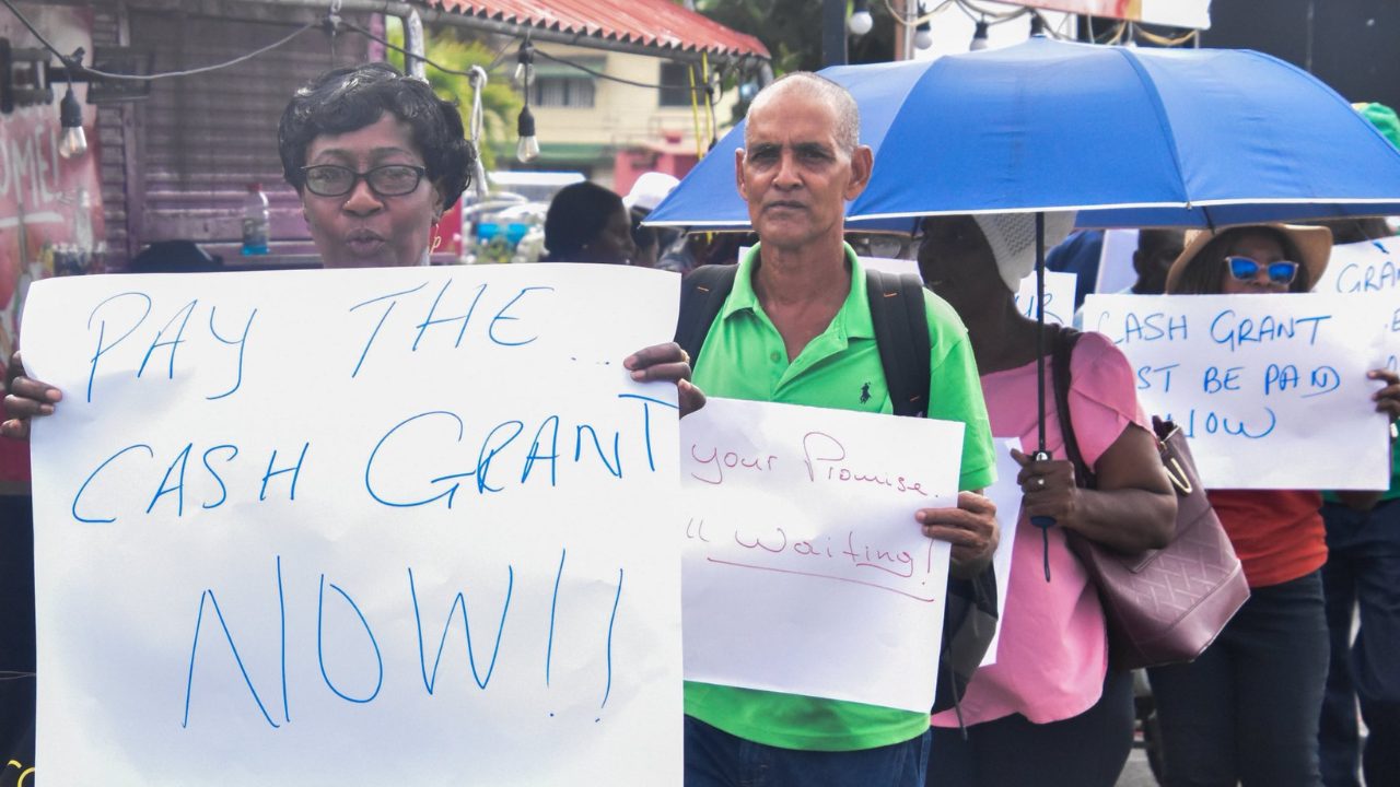 Thin crowd for APNU’s ‘cash grant protest’