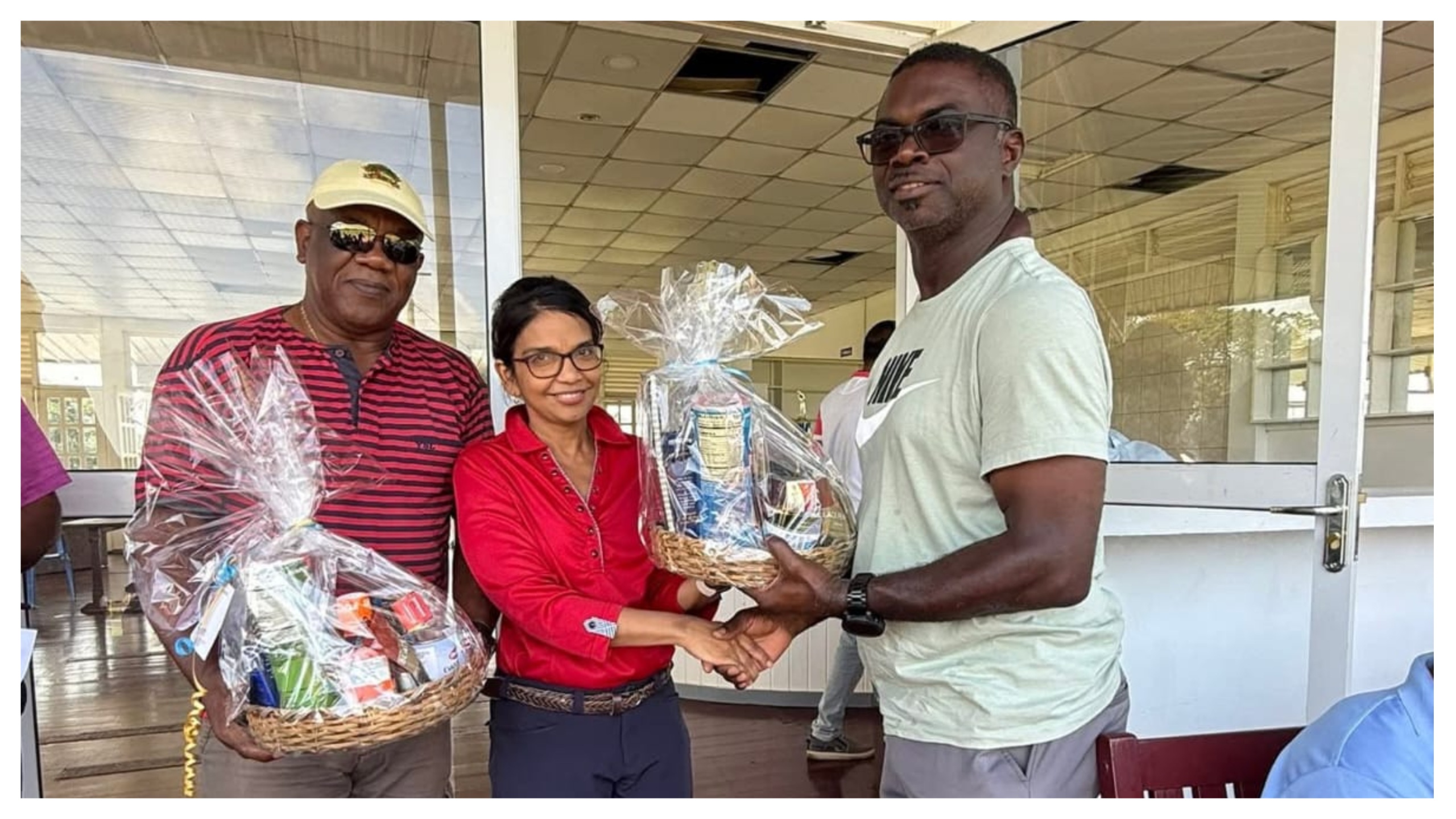 Lusignan Golf Club concludes season with festive scramble