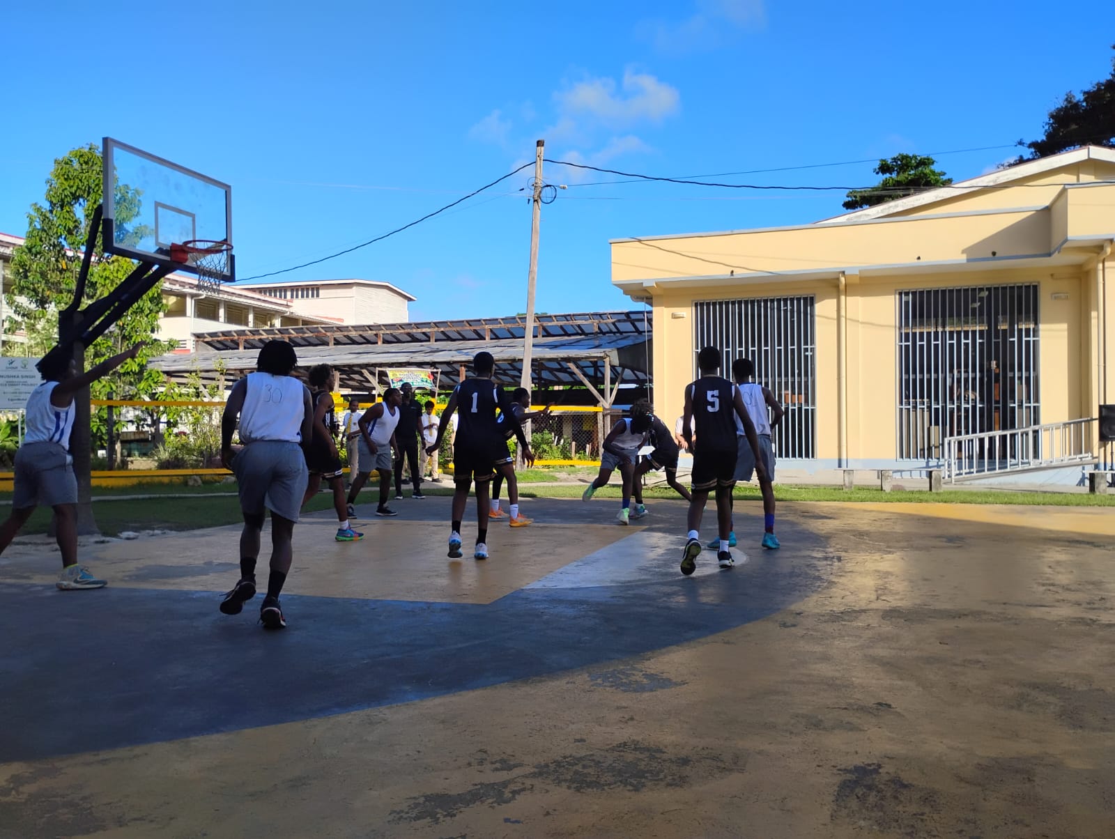 GTI, QC and PC win on opening day of Schools Basketball League