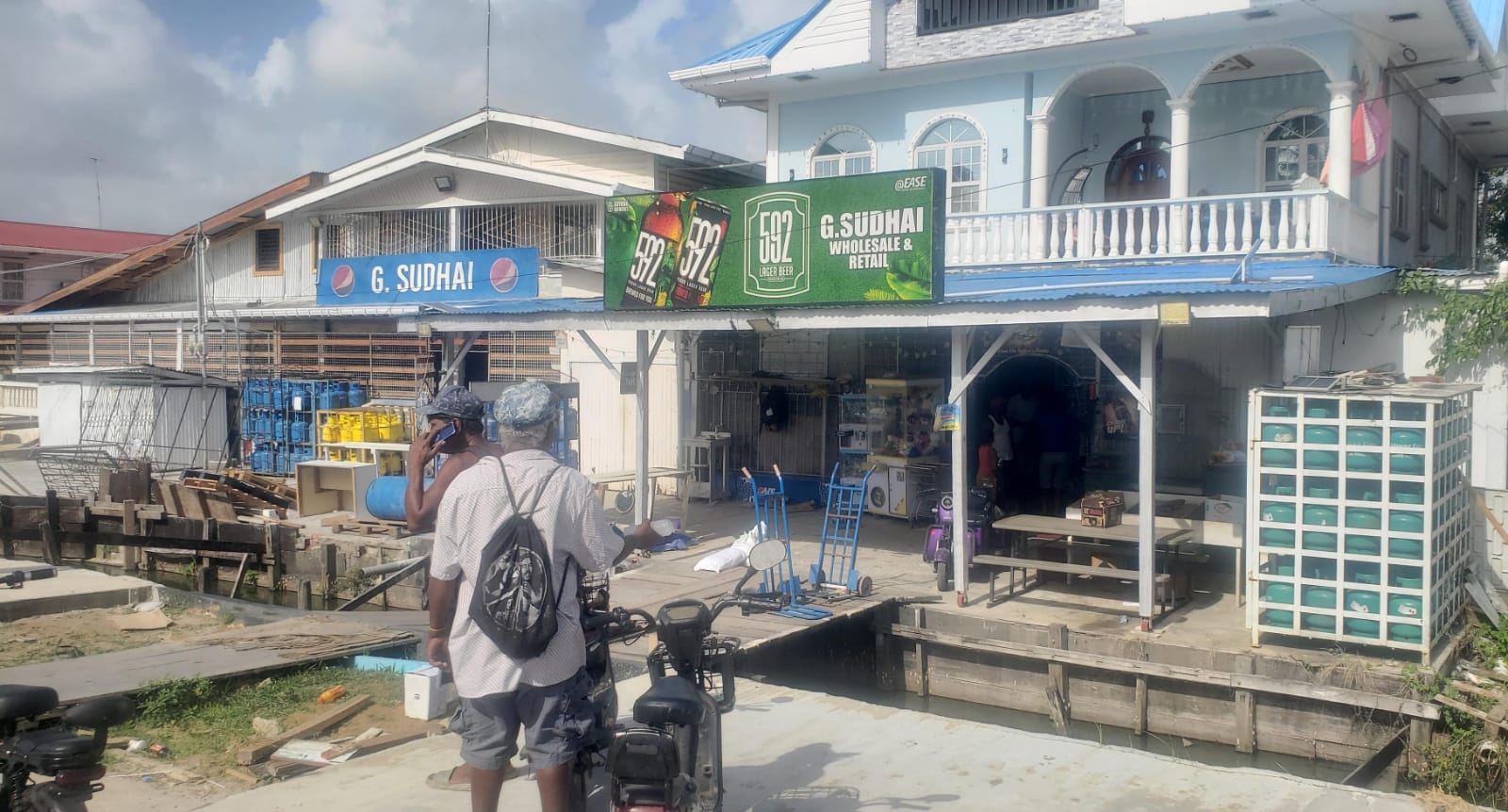 Armed bandits rob Rose Hall Town Supermarket