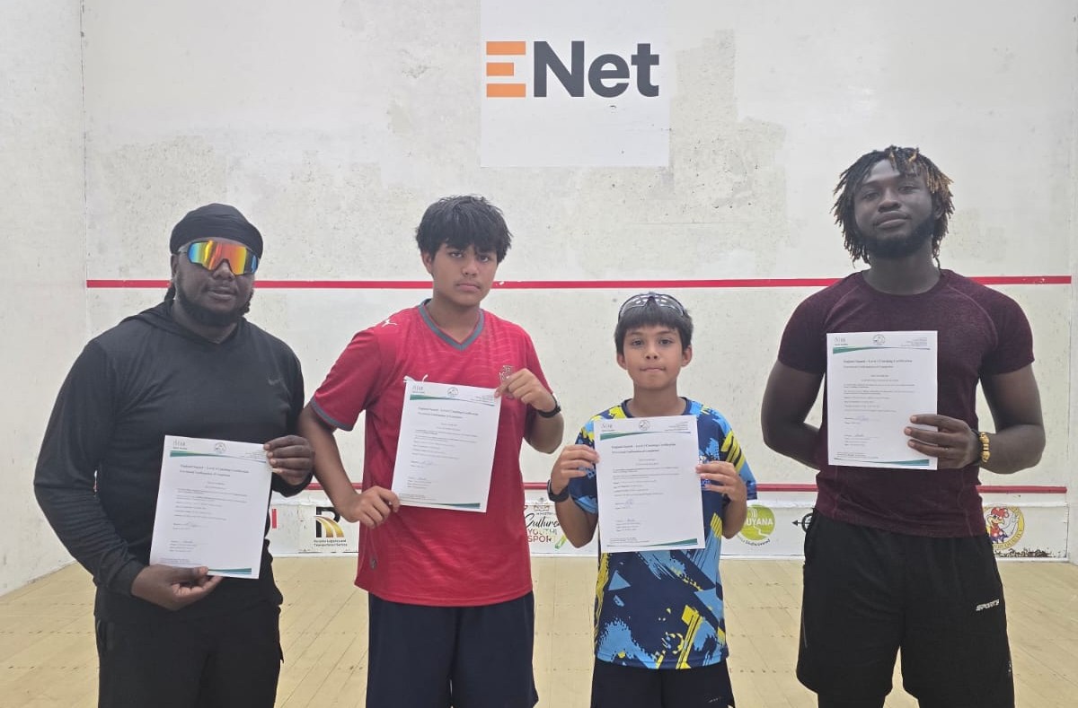 Queen’s College quartet undergoes specialised squash training