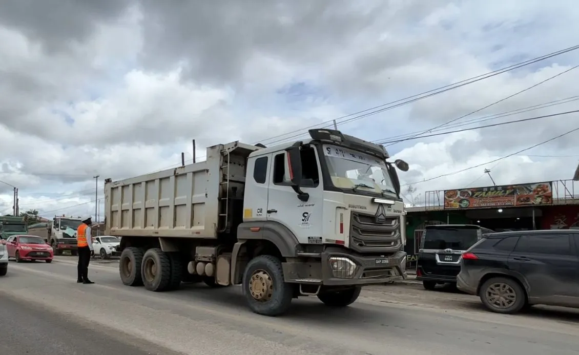 Gov’t moving ahead with retraining, certification for truck drivers