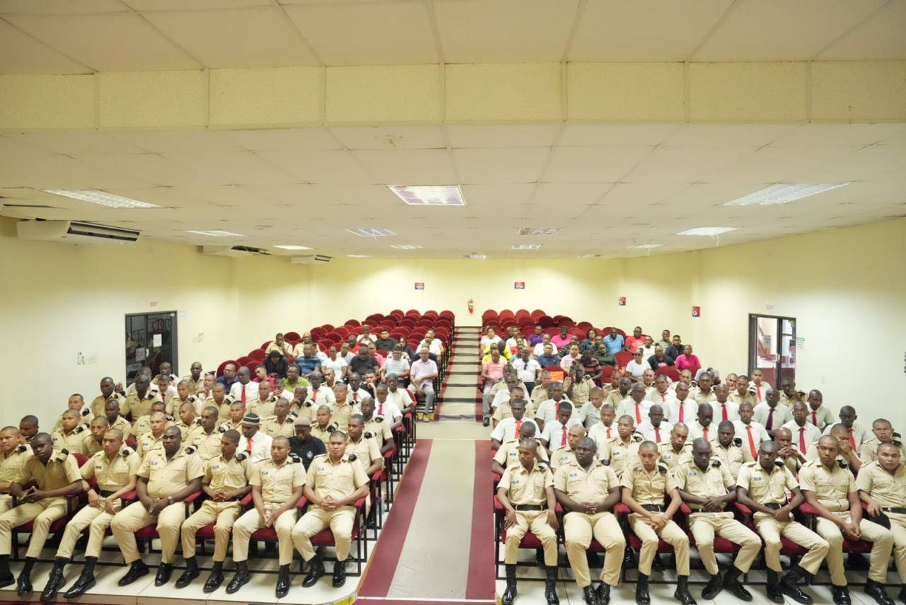 Over 800 Police ranks, 200 members of Police Force youth groups enrolled in first phase of Guyana Digital School